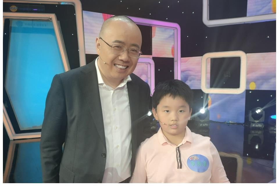 快乐大巴|乐维文化:素质偶像熊芮妍、李禹潼受邀参加央视《快乐大巴》节目