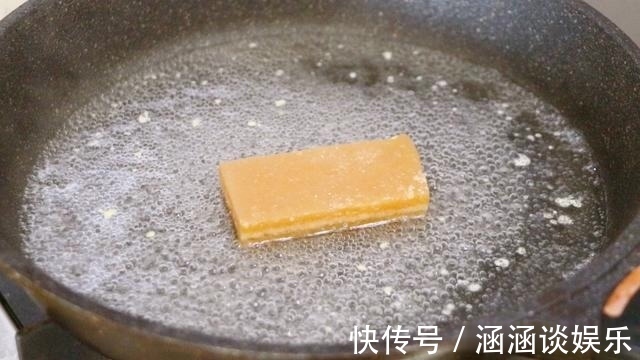 糯米粉这做法实在太好吃了，难怪小吃街那么火，吃一次就念念不忘