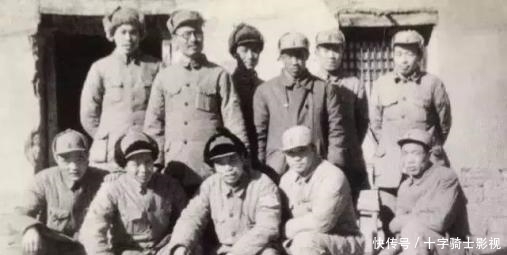 大将|1955年他被授少将:但他的警卫员是大将,两位部下是上将!