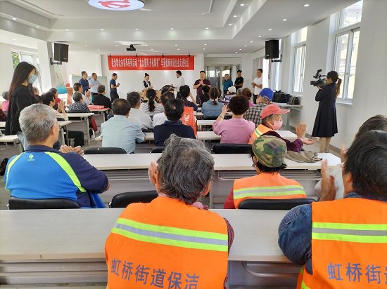 重阳节|南通市崇川区虹东社区开展重阳节慰问活动