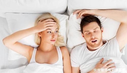 入睡|经常失眠的人,晚餐最好不碰7种食物,睡眠质量或能越来越好