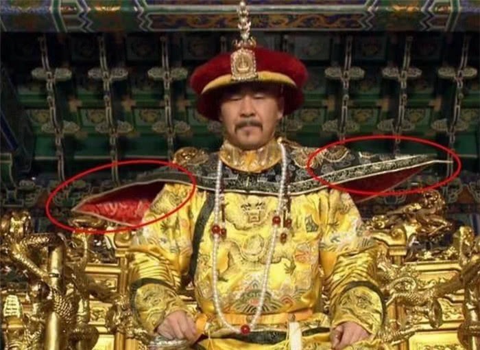 古代|中国古代龙袍几十年都不会洗一次?难道味道不会很大吗?