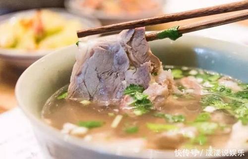 不管炖羊肉还是牛肉,多加这2种调料就错了,难怪肉不鲜香还难吃