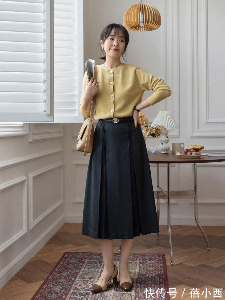 女人味儿 今年冬天有救了,原来“小黑裙”还能这样搭!30+女性赶紧get起来