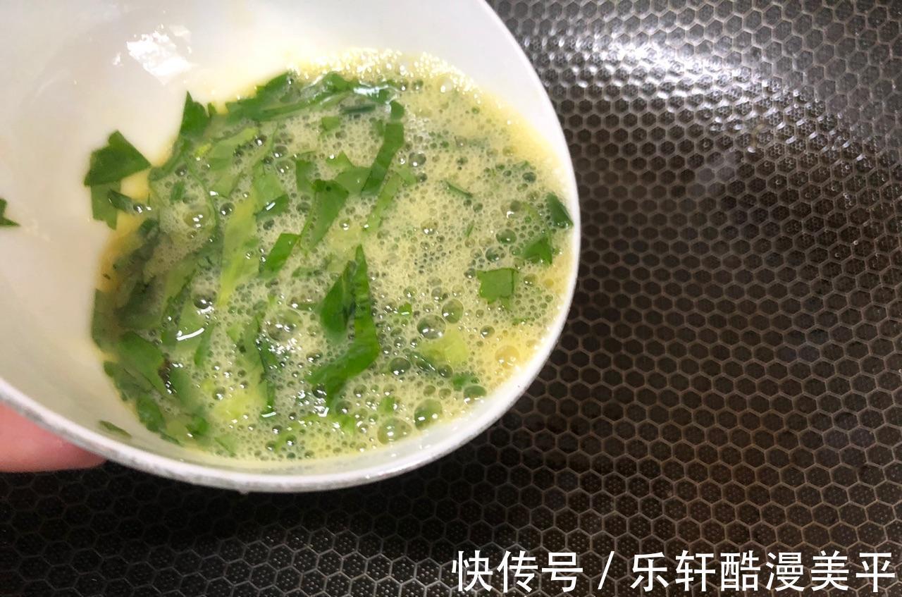 芹菜|炎炎夏日,孩子特馋这道菜,成本5块钱,营养又美味,下饭是一绝