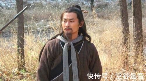 林冲$梁山上最厉害的人是谁?卢俊义和林冲加起来都不是他的对手!