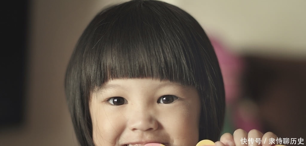 家长|三岁孩子不肯刷牙,家长巧妙应对,四种方法令孩子爱上刷牙