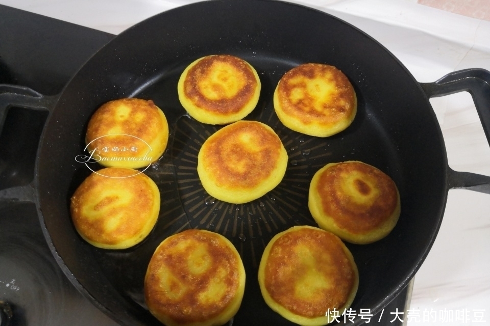 宝妈|用牛奶和苹果做饼，当早餐太赞了，大人孩子喜欢，网友：聪明做法