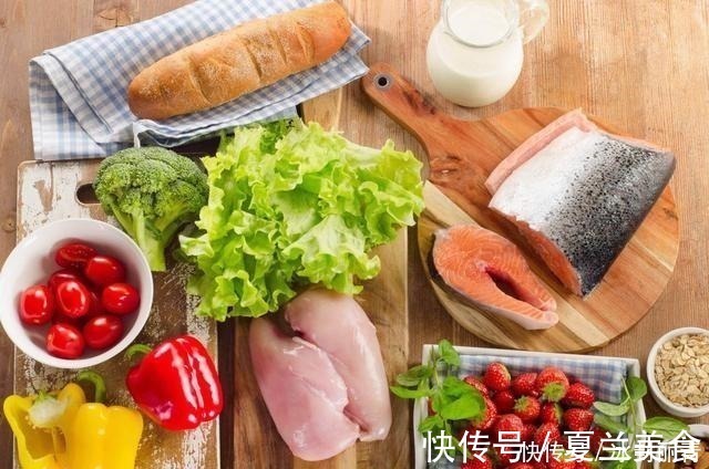 食物|没节食没饿肚子瘦了57斤,网友调侃减肥前是妈妈,减肥后变女儿