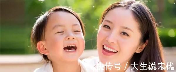 自尊|妈妈去接孩子放学,一举动伤了孩子自尊,孩子我宁可你没来