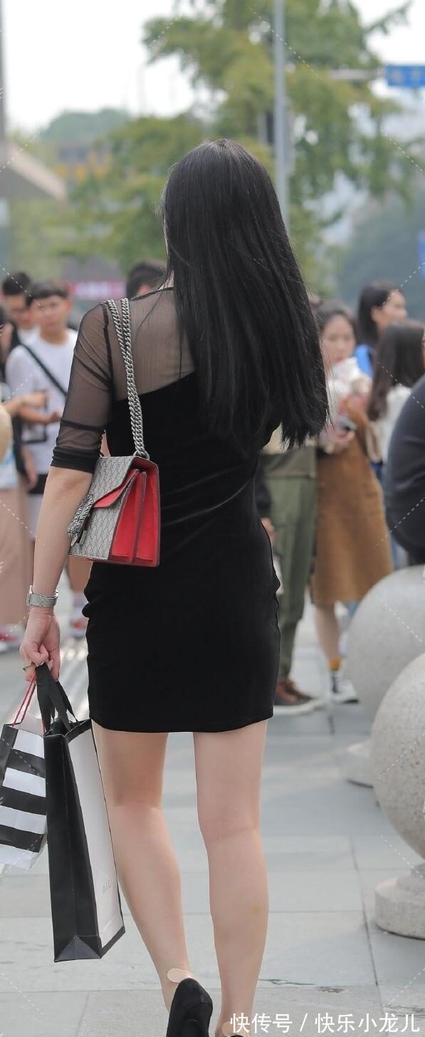 搭配","m":"f623c37843d08b8e3c6d1a664fee97209436b39a","nlabel":"stat_2504894147:zm.news.so.com:5aSx5qKm5bCR5aWz,pageType_zmt:purephv,glevel_2","ntag":"tfashion;sfashion_时尚;kfashion_1:搭配;kfashion_1:白丝;cfashion_P:时尚:玫
