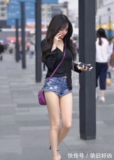 穿搭|街拍：美女休闲穿搭魅力十足让人眼前一亮