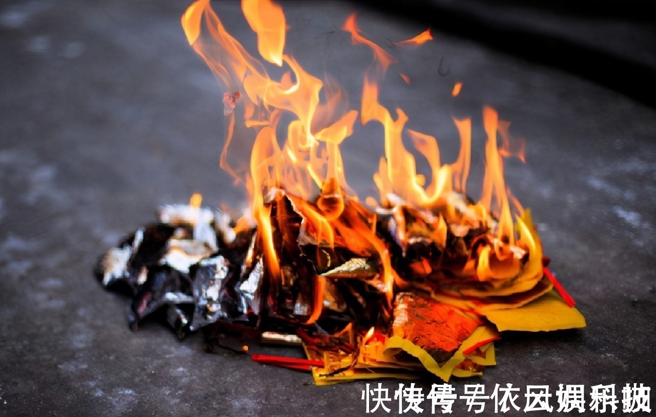 纸钱@人死后为什么要烧纸,流传几千年的文化,真的是封建迷信吗?