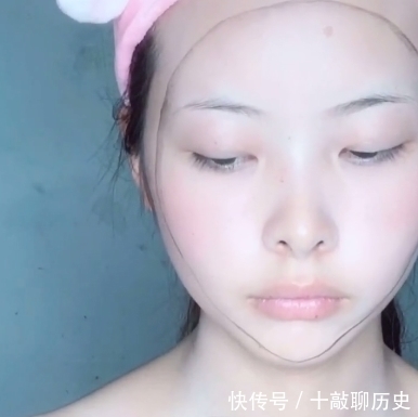 创意|小姐姐在脸上化“创意妆”,开局:又在作妖,结局:认输还不行吗?