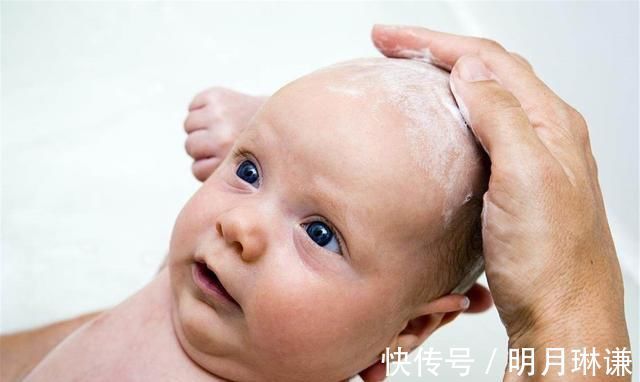 宝宝|月子里每一周,宝宝的正常发育指标,看看你家娃达标了没