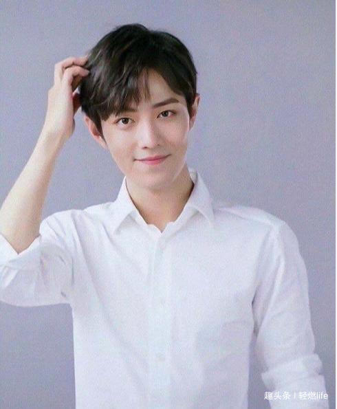 肖战经常陪她打游戏,王一博会带她骑摩托,她人缘是有多好