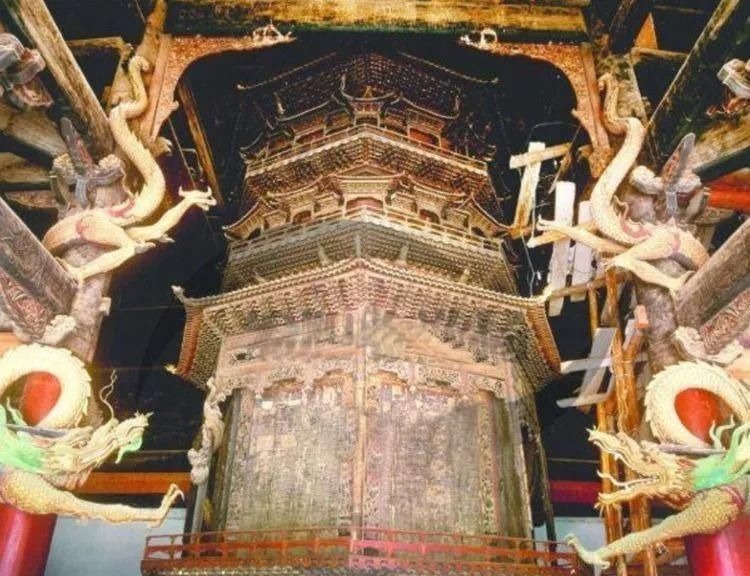 寺庙|中国“最奢侈”的寺庙，全寺用楠木建成，共雕刻有9999条龙