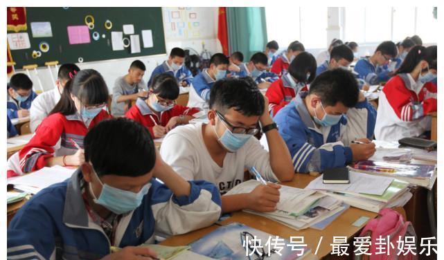 家长|中产家庭晒“养娃成本”引热议,掏空自己,却仍换不来优秀的孩子