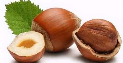 食物|女性不想提早变成“老太太”,常吃3种食物,改善气血,滋补身体