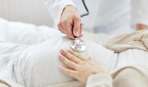 全家|孕妇总认为肚子里怀的不是孩子，等到宝宝出生后，全家人失声痛哭