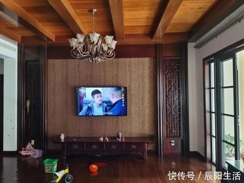 税费|高颜值别墅降价200万起拍，地理条件十分优越