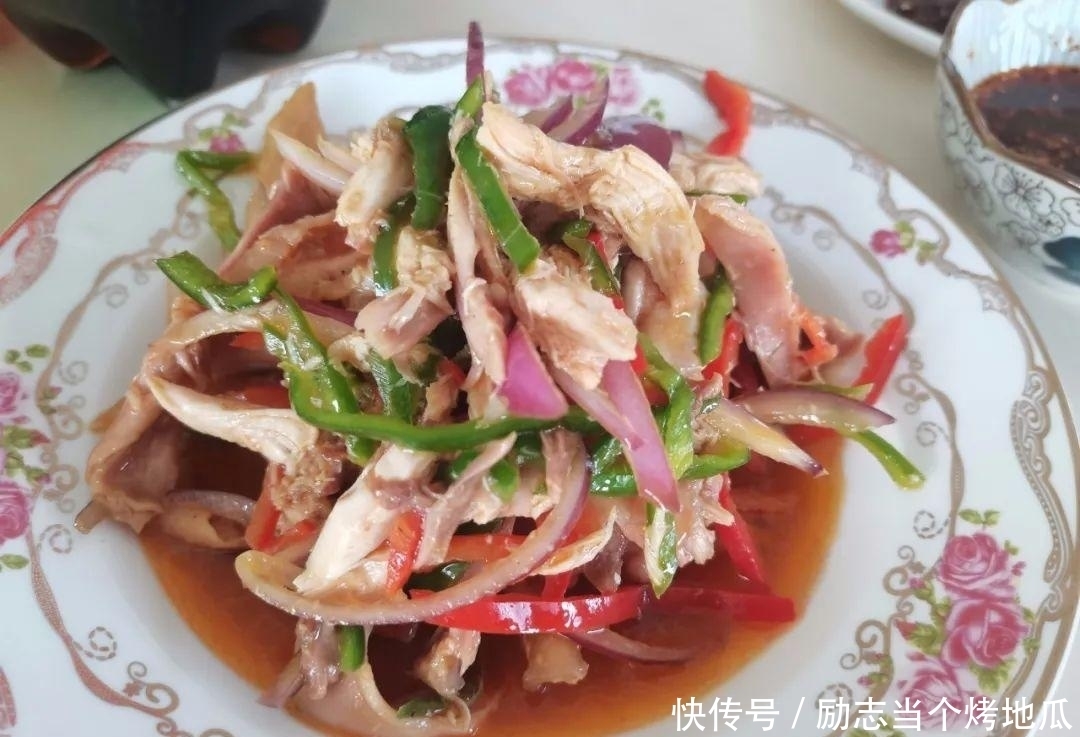 食堂|中秋节 | 海东消防的食堂里都准备了哪些美食？看这里！