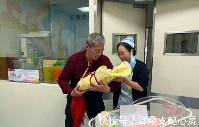 二宝|“我退休金过万,不用子女帮忙”,60岁产妇盛海琳,用现实打脸你