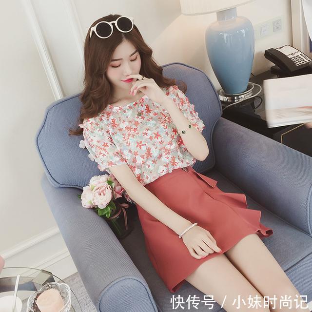 性感|炎炎夏日，浪漫又清凉当然首选雪纺衫了