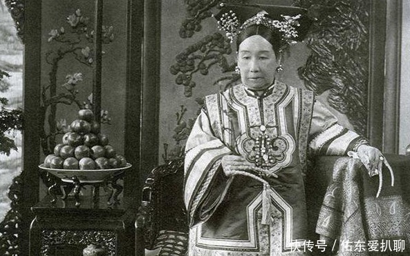 头骨|乾隆陵墓被盗惨状:头骨被浸泡臭水,还被门压碎,比慈禧还惨