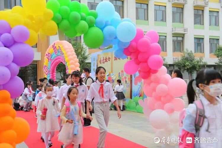 新生入学|“出彩吧，少年！”济南市市中区泉秀学校开学典礼