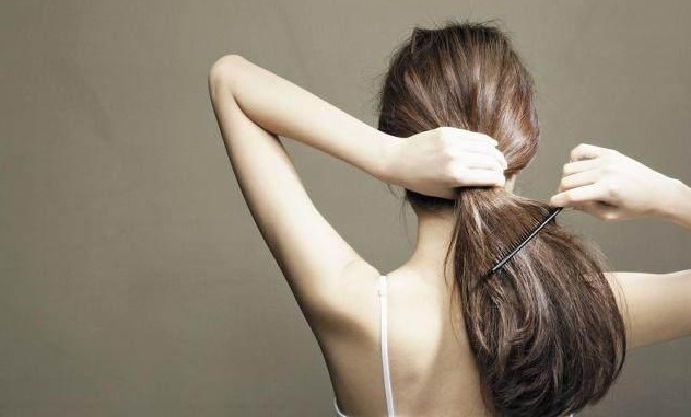 经络|晨起、睡前黄金5分钟,1件小事,帮你延寿命,比吃补药还养人