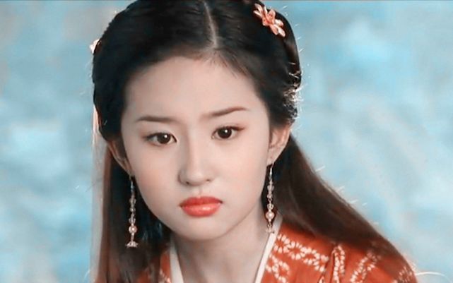 慕容博#天龙中,唯一能打败扫地僧的高手,无崖子都很佩服,一掌毁灭一切