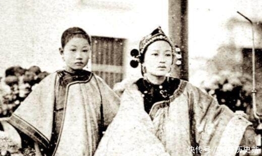 瘫倒|听到小妾生了个女孩，此人的正妻为什么一下子瘫倒在地泪流不止？