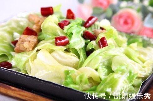 雀斑|女人不想老的快,脸上爬满皱纹,3类蔬菜,能美容养颜,祛除雀斑