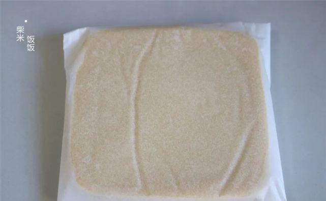 咬一口,酥掉渣,这款炼乳小方太好吃了,做法比面包蛋糕都简单