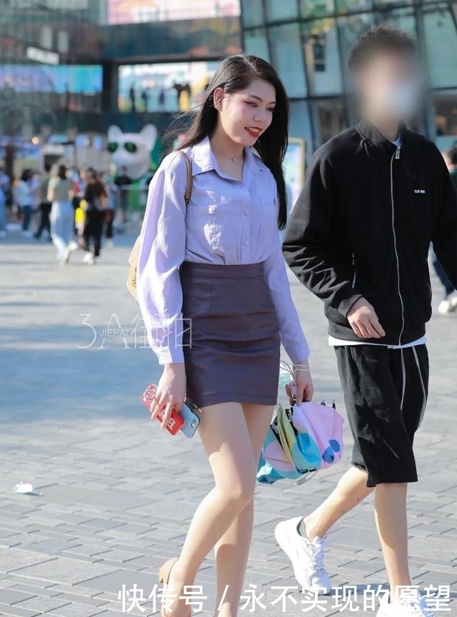 合集|街拍:美女的丝袜穿搭合集,个性时髦的搭配尽显好身材