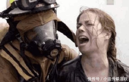 对待|美国为了给女战俘报仇，直接如此对待日本，手法真漂亮！