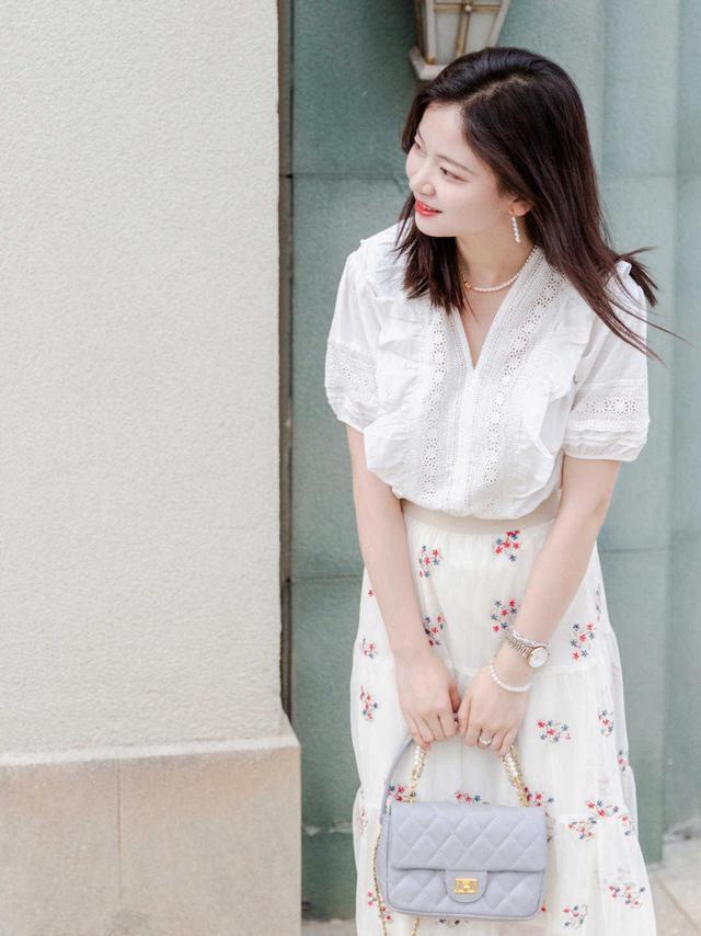 印花裙|最温柔可爱,最轻松简约的气质穿搭,照着穿就很洋气