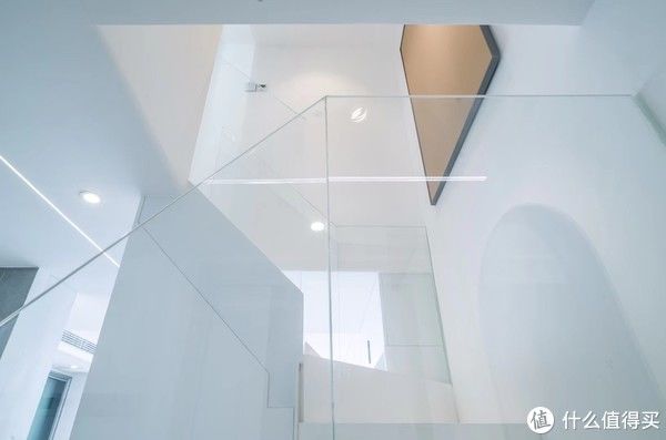 装出禁欲感，超实用的设计没有浪费一丝空间|魔都46㎡ 复式| 厨房