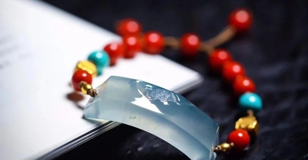 手表 四种小众又好看的翡翠手饰,没戴过就太遗憾了