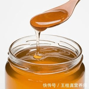 高尿酸|高尿酸的人,必须忌口的8种食物,吃过2种,痛风可能会悄然而至