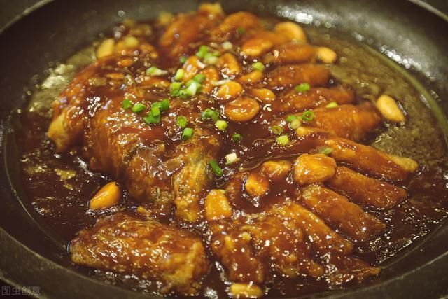 黑膜|不管炖什么鱼，牢记3个去腥小技巧，去腥增香，比饭店的味道还好