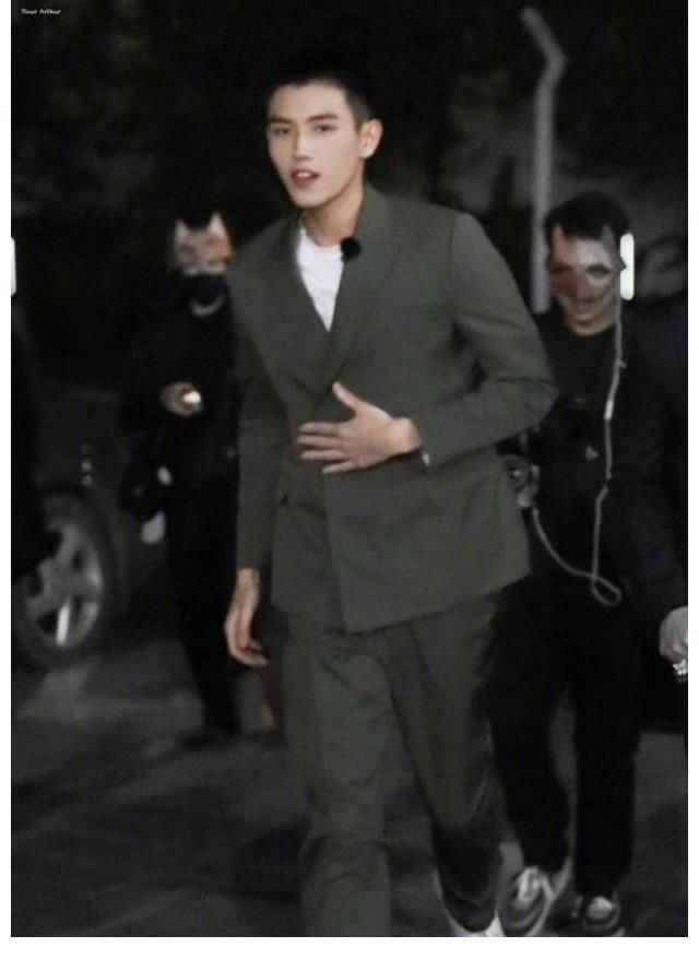 《新游記》開(kāi)錄，張若昀岳云鵬黃子韜現(xiàn)身，陣容強(qiáng)大奈何被曝抄襲