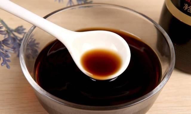 米醋|这4种花最喜欢“吃醋”,施肥前喝点醋,枝叶茂盛花芽更旺