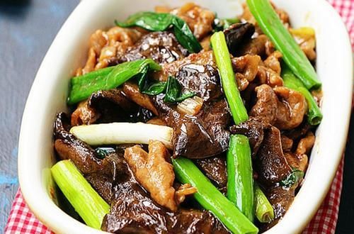 好吃到连汤汁都不剩的家常菜，鲜美又香辣，特别开胃解馋，美味！