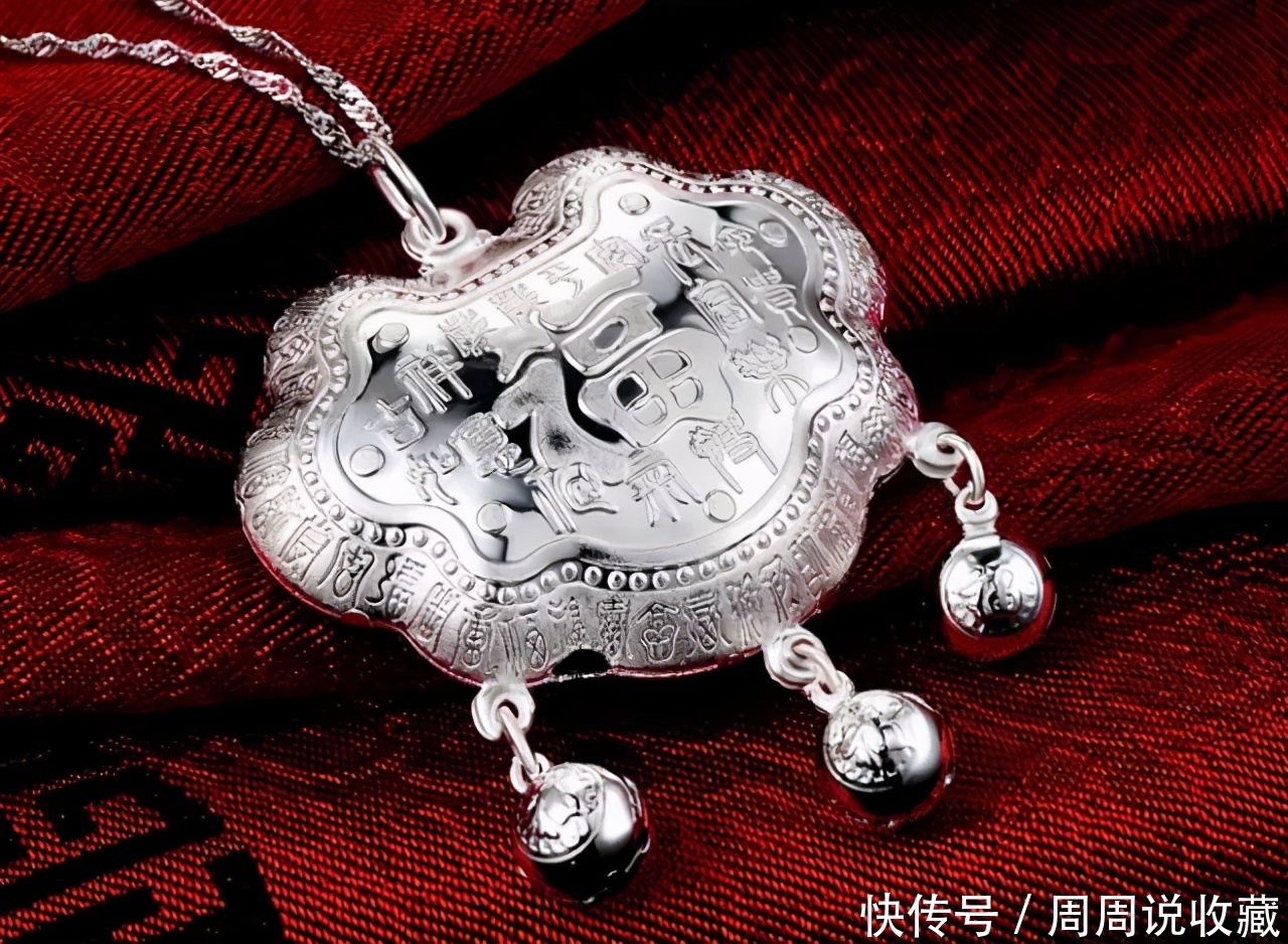 小朋友|五岁以下的小朋友,适合戴珠宝首饰吗?