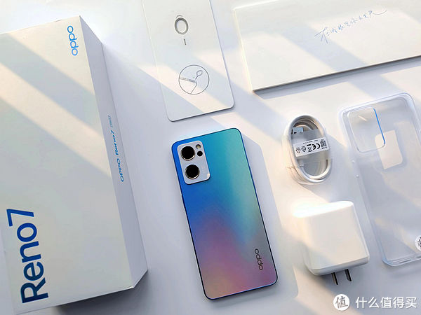 手机|高颜值的自拍神器，OPPO Reno7的上手体验来了