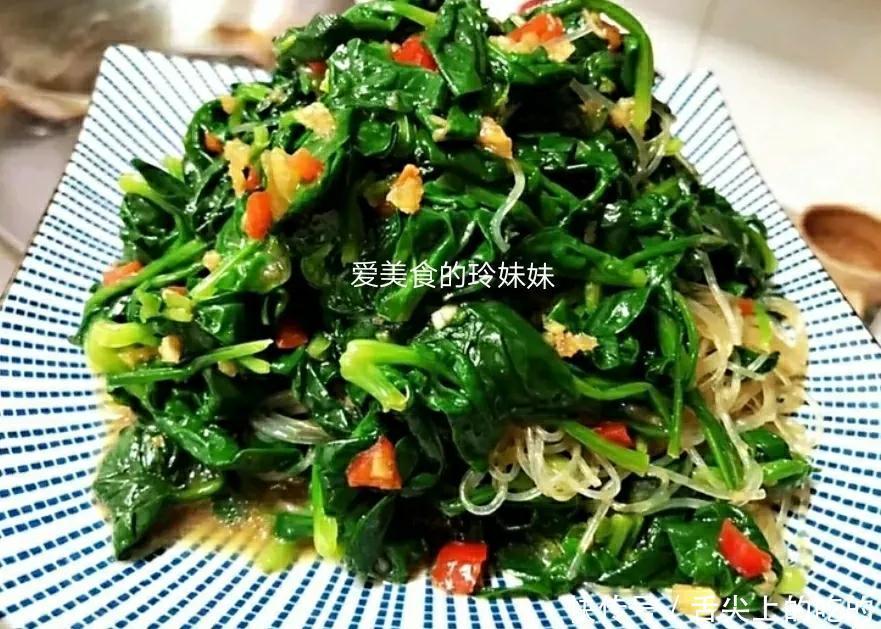 八道开胃凉拌菜,荤素搭配,色香味俱全!家里来客必须露一下!