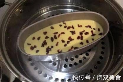 这早餐比面包省事，不揉面，不发面，搅一搅，上锅蒸熟就能吃