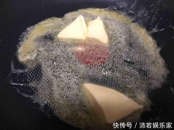 网红雪花酥了解一下!又香又脆,几分钟就能学会,过年串门就带它